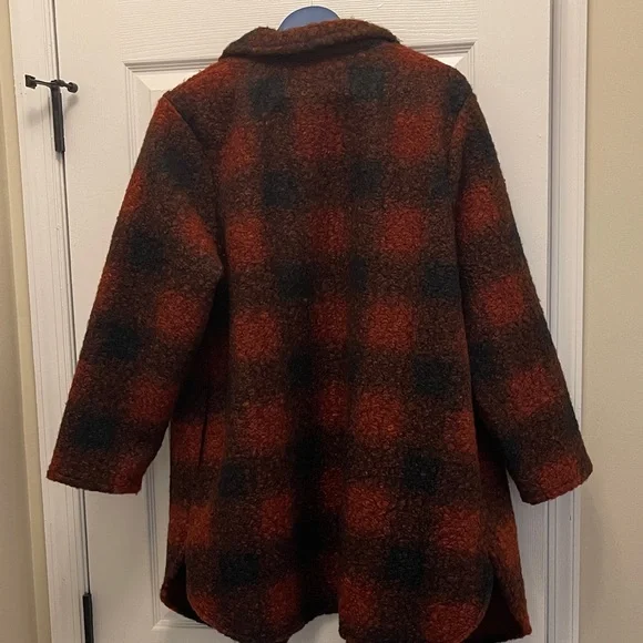 Ava & Viv Rust and Black Checkered Jacket - Picture 8 of 8